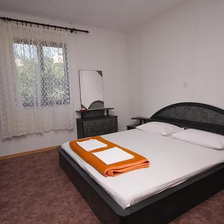 By The Sea Kampor, Rab - 5051 Apartman Kampor