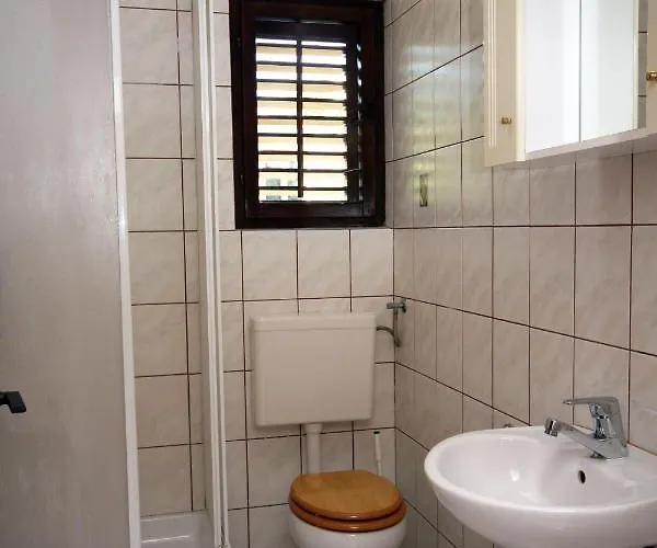 Apartamento By The Sea Kampor, Rab - 5051 *